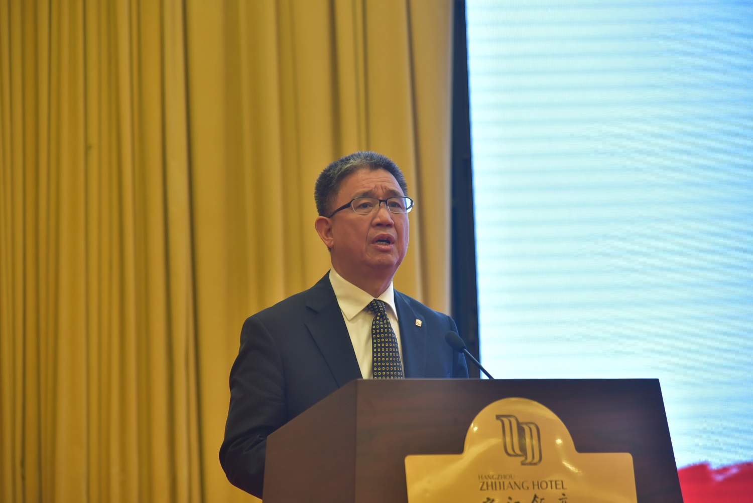 dbca991c05084d3643ba3182d143eee7.jpg dbca991c05084d3643ba3182d143eee7.jpg