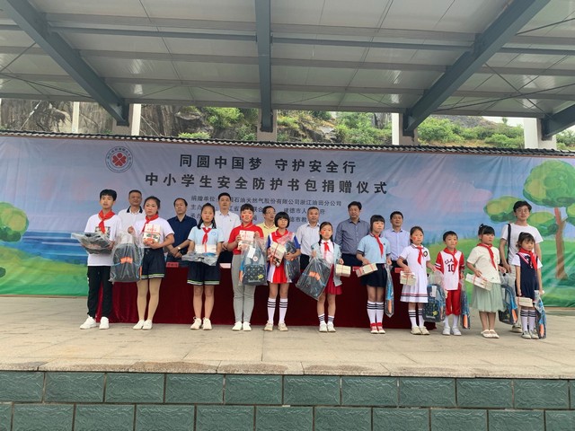 ac12f853cafd6892ebfdba7d0984b197.jpg ac12f853cafd6892ebfdba7d0984b197.jpg