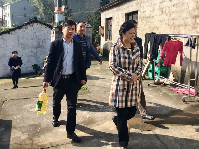 79766cf2c759860fc0db8c81f068b0fe.jpg 79766cf2c759860fc0db8c81f068b0fe.jpg